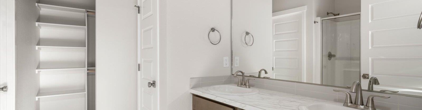 26th Avenue, Kennewick, Washington 99337, 3 Bedrooms Bedrooms, 0 ,2 BathroomsBathrooms,Houses,For Sale,26th Avenue,0,289387