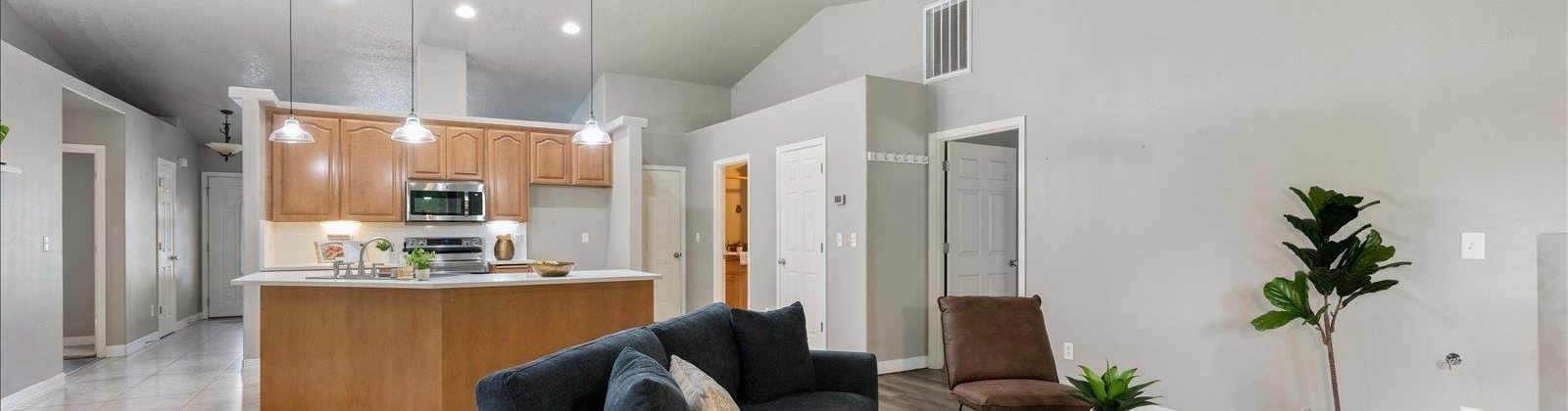 Idaho St, Kennewick, Washington 99336, 3 Bedrooms Bedrooms, 0 ,2 BathroomsBathrooms,Houses,For Sale,Idaho St,0,289394