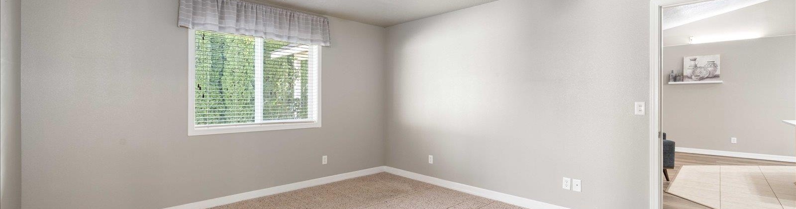 Idaho St, Kennewick, Washington 99336, 3 Bedrooms Bedrooms, 0 ,2 BathroomsBathrooms,Houses,For Sale,Idaho St,0,289394