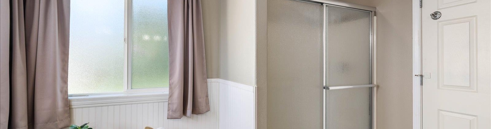 Idaho St, Kennewick, Washington 99336, 3 Bedrooms Bedrooms, 0 ,2 BathroomsBathrooms,Houses,For Sale,Idaho St,0,289394