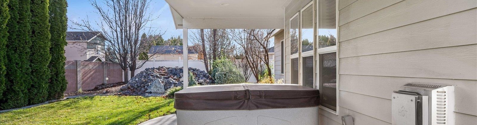 Idaho St, Kennewick, Washington 99336, 3 Bedrooms Bedrooms, 0 ,2 BathroomsBathrooms,Houses,For Sale,Idaho St,0,289394