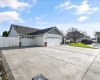 Idaho St, Kennewick, Washington 99336, 3 Bedrooms Bedrooms, 0 ,2 BathroomsBathrooms,Houses,For Sale,Idaho St,0,289394