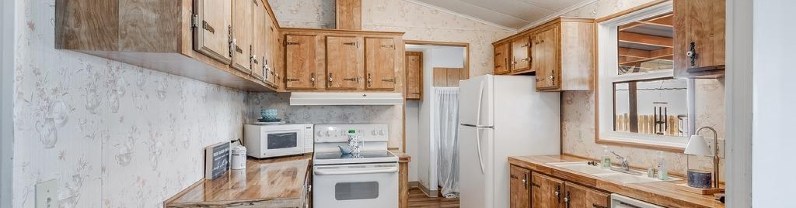 19th Avenue #154, Kennewick, Washington 99337, 3 Bedrooms Bedrooms, 0 ,2 BathroomsBathrooms,Manufactured Homes,For Sale,19th Avenue #154,0,289400