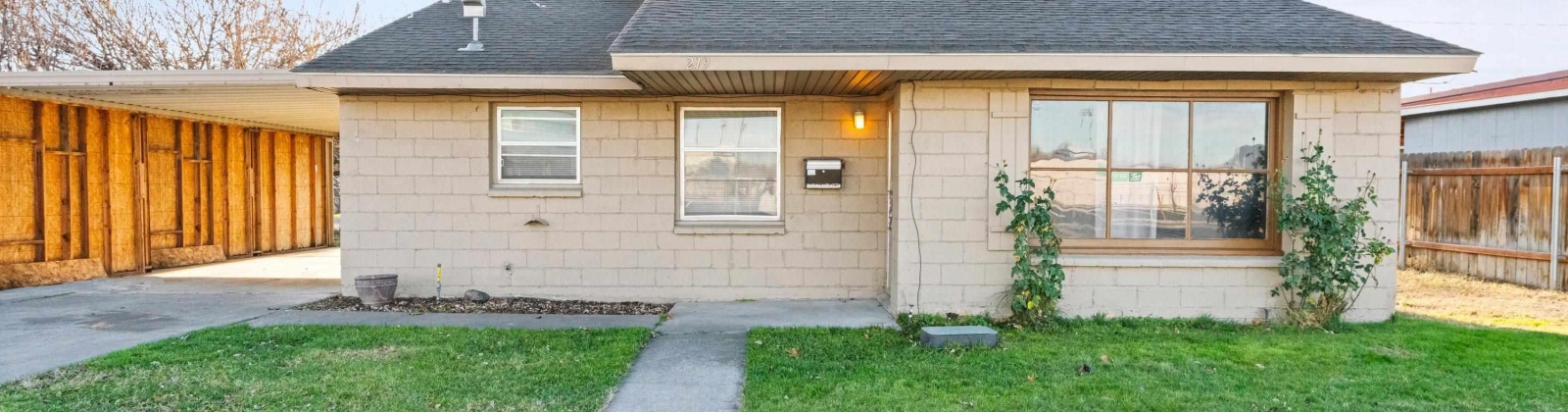 10th St., Kennewick, Washington 99337, 2 Bedrooms Bedrooms, 0 ,1 BathroomBathrooms,Houses,For Sale,10th St.,0,289410
