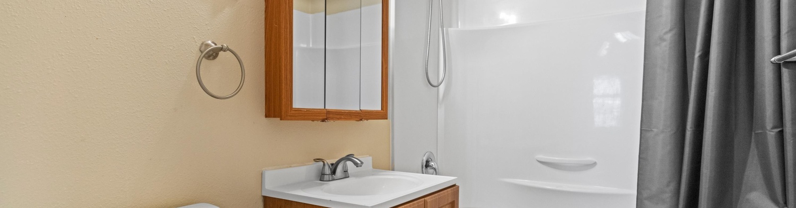 10th St., Kennewick, Washington 99337, 2 Bedrooms Bedrooms, 0 ,1 BathroomBathrooms,Houses,For Sale,10th St.,0,289410