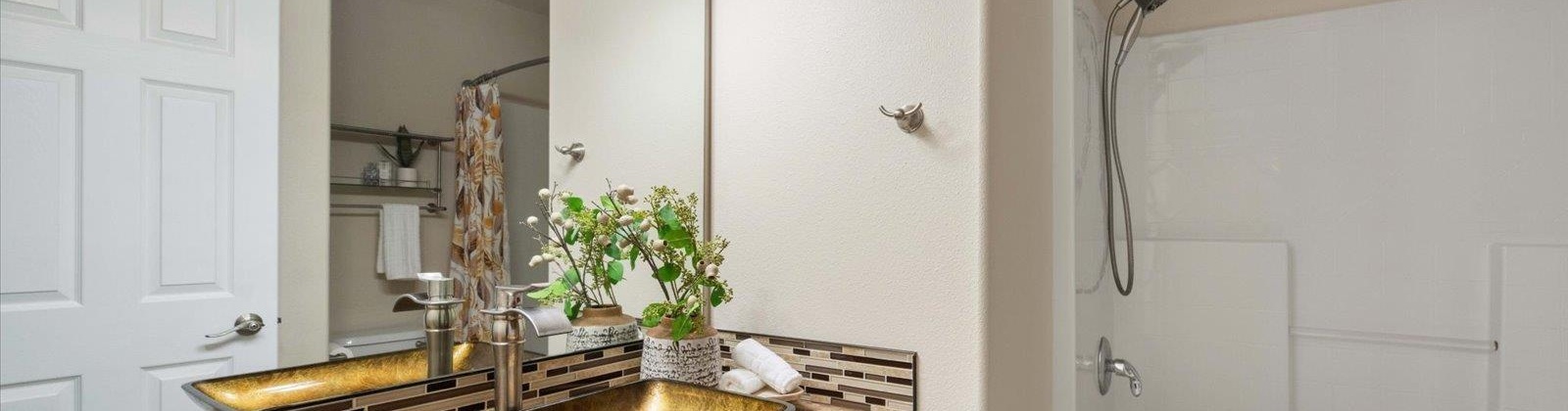 35th Avenue, Kennewick, Washington 99352-8840, 5 Bedrooms Bedrooms, 0 ,3 BathroomsBathrooms,Houses,For Sale,35th Avenue,0,289425