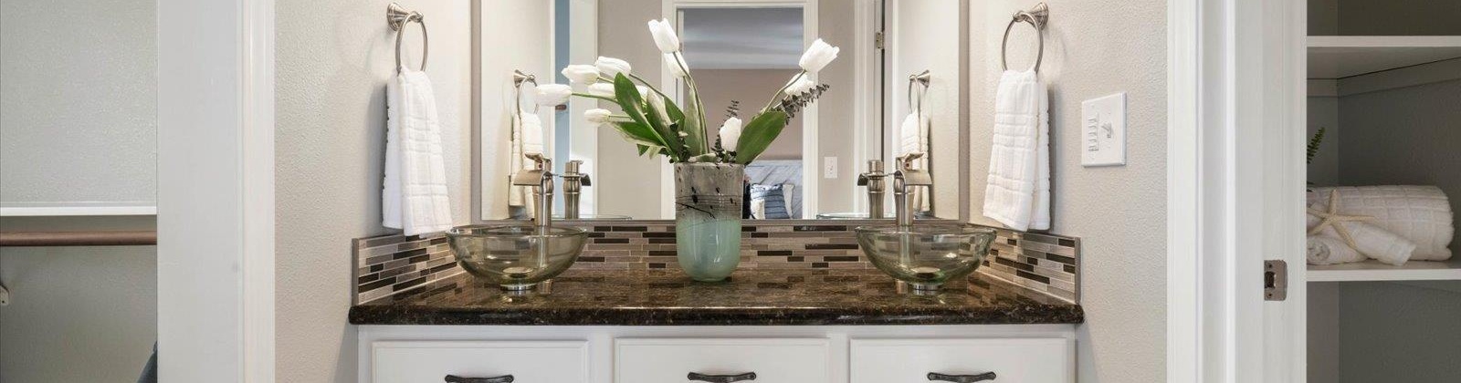 35th Avenue, Kennewick, Washington 99352-8840, 5 Bedrooms Bedrooms, 0 ,3 BathroomsBathrooms,Houses,For Sale,35th Avenue,0,289425