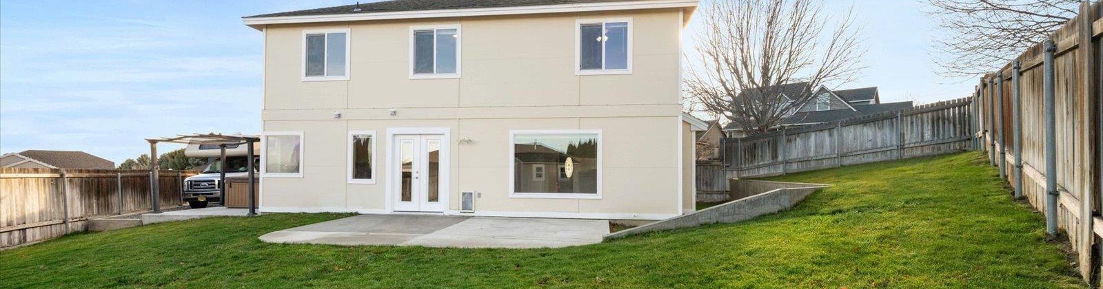 35th Avenue, Kennewick, Washington 99352-8840, 5 Bedrooms Bedrooms, 0 ,3 BathroomsBathrooms,Houses,For Sale,35th Avenue,0,289425