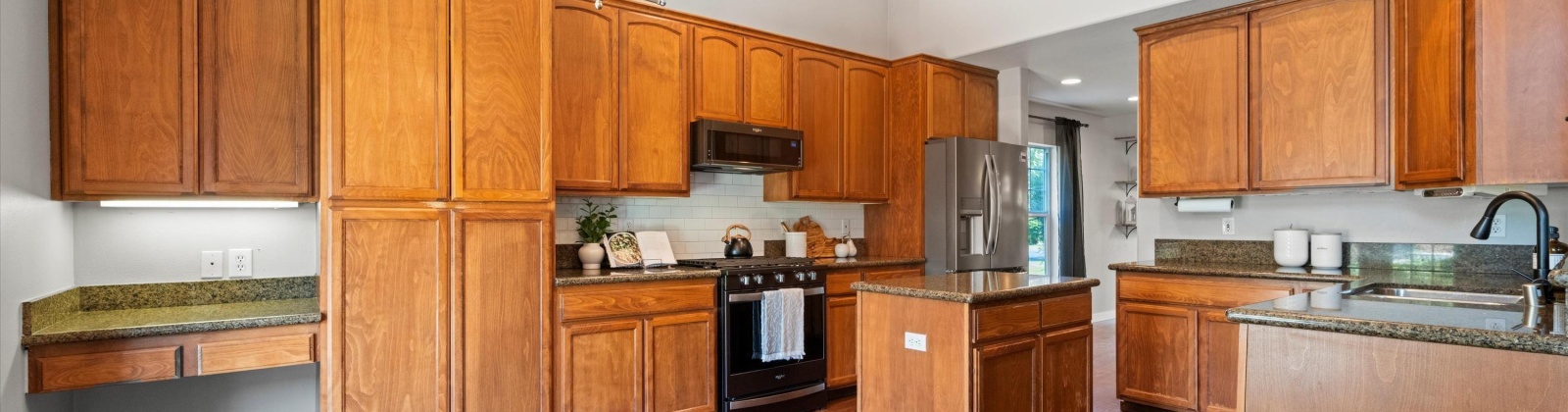 Dahlia Ct, Pasco, Washington 99301, 4 Bedrooms Bedrooms, 0 ,3 BathroomsBathrooms,Houses,For Sale,Dahlia Ct,0,289420