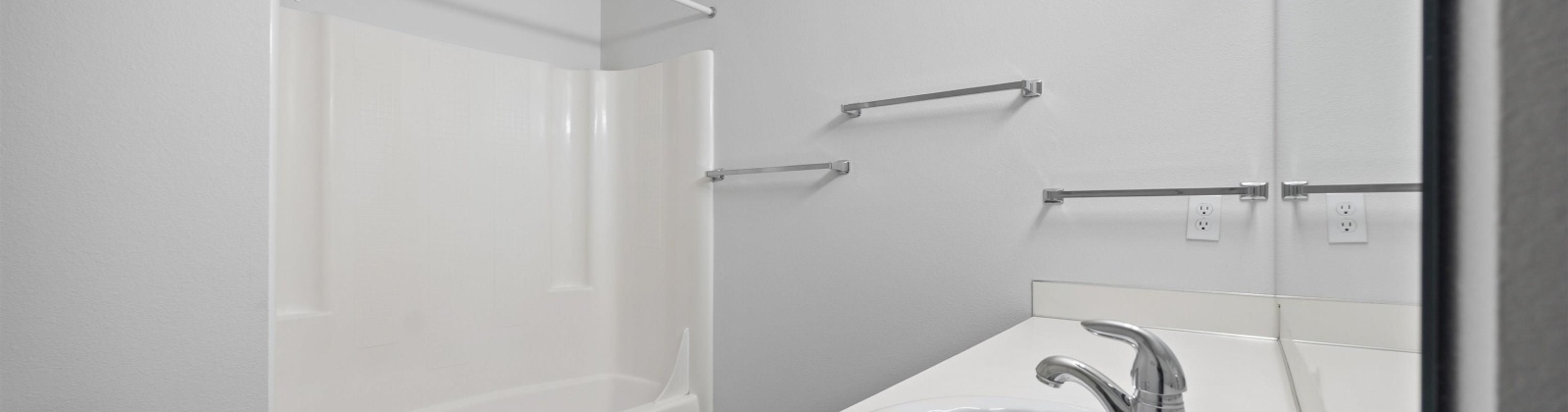 Dogwood Place, Richland, Washington 99354, 6 Bedrooms Bedrooms, 0 ,3 BathroomsBathrooms,Houses,For Sale,Dogwood Place,0,289422