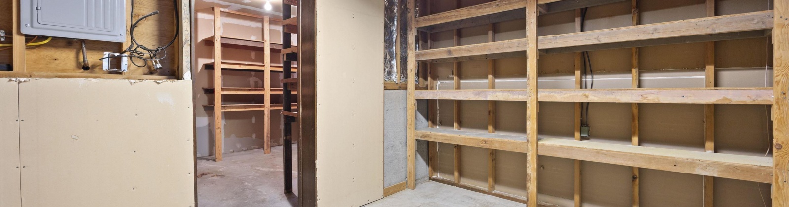 Dogwood Place, Richland, Washington 99354, 6 Bedrooms Bedrooms, 0 ,3 BathroomsBathrooms,Houses,For Sale,Dogwood Place,0,289422