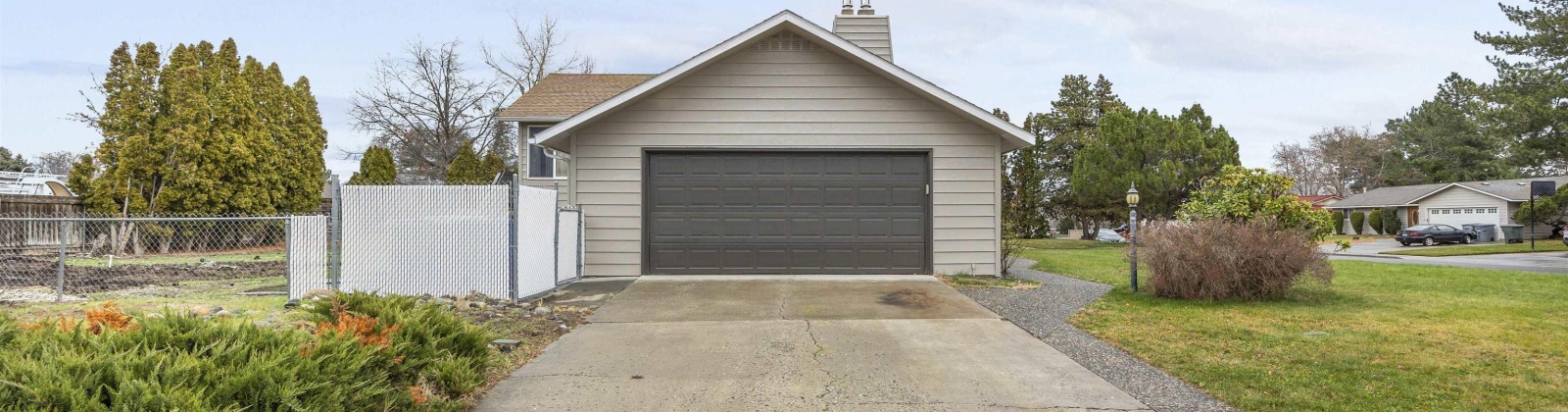 Dogwood Place, Richland, Washington 99354, 6 Bedrooms Bedrooms, 0 ,3 BathroomsBathrooms,Houses,For Sale,Dogwood Place,0,289422