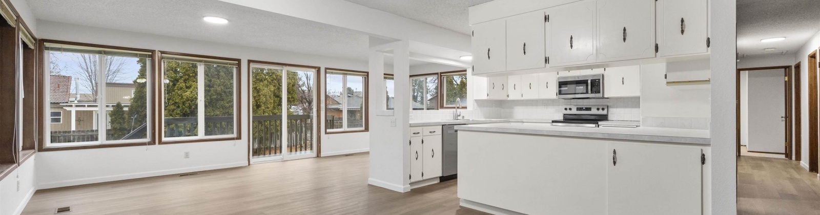 Dogwood Place, Richland, Washington 99354, 6 Bedrooms Bedrooms, 0 ,3 BathroomsBathrooms,Houses,For Sale,Dogwood Place,0,289422