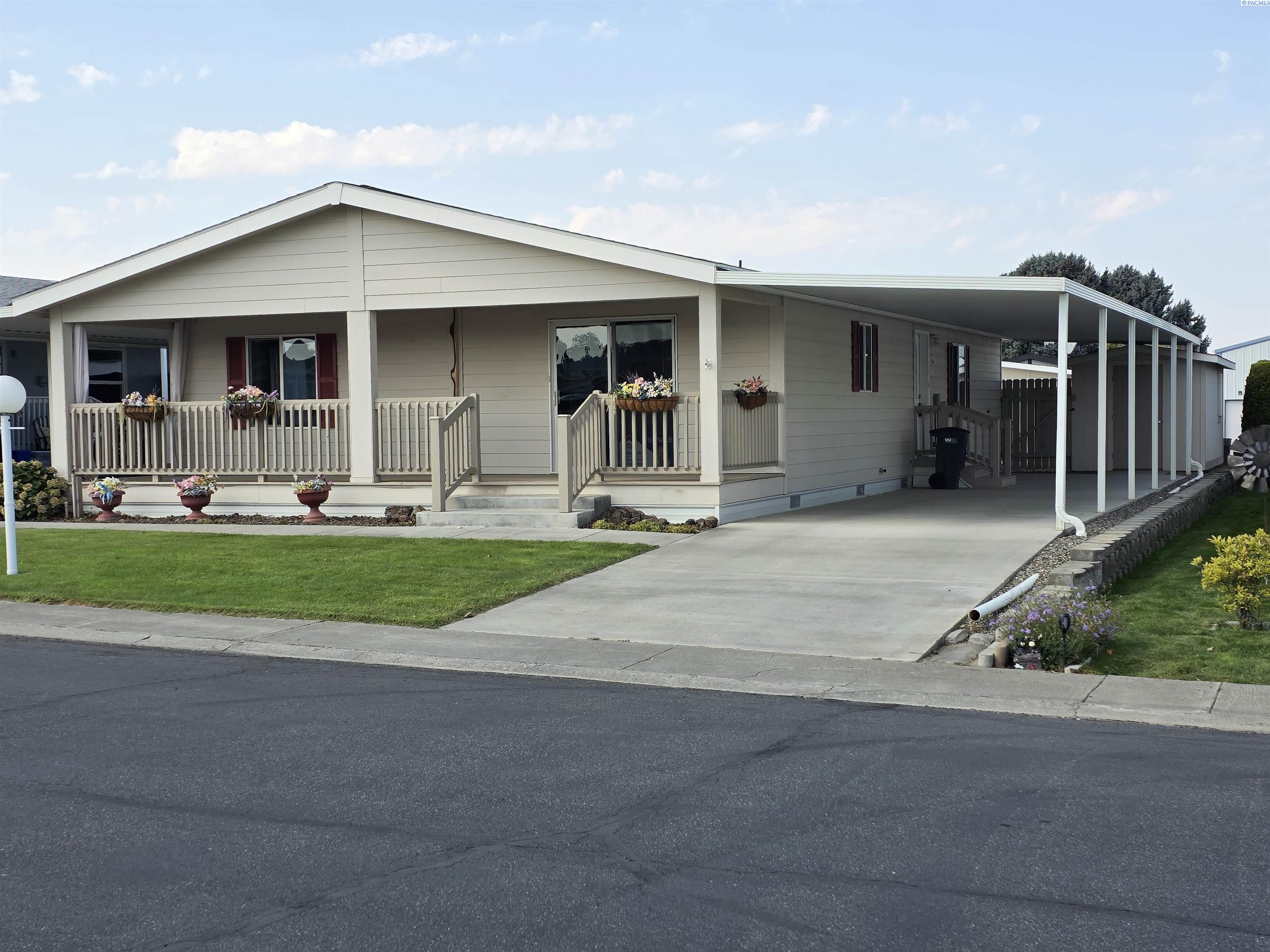 Columbia Center Blvd, Kennewick, Washington 99336, 3 Bedrooms Bedrooms, 0 ,2 BathroomsBathrooms,Manufactured Homes,For Sale,Columbia Center Blvd,0,287306