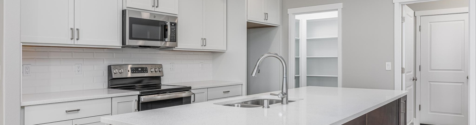 Dusty Maiden DR, Pasco, Washington 99301, 4 Bedrooms Bedrooms, 0 ,2 BathroomsBathrooms,Houses,For Sale,Dusty Maiden DR,0,289432