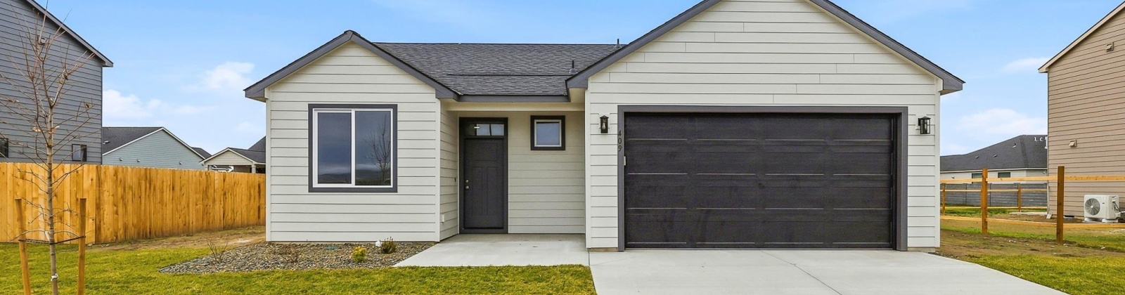 Amberly Ave, Grandview, Washington 98930, 3 Bedrooms Bedrooms, 0 ,2 BathroomsBathrooms,Houses,For Sale,Amberly Ave,0,289429