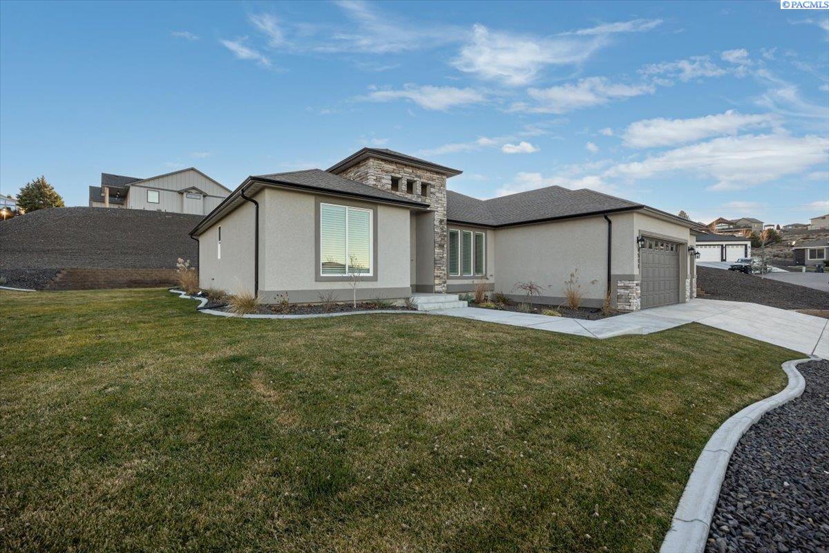Laurel Ct, West Richland, Washington 99353, 4 Bedrooms Bedrooms, 0 ,2 BathroomsBathrooms,Houses,For Sale,Laurel Ct,0,288751