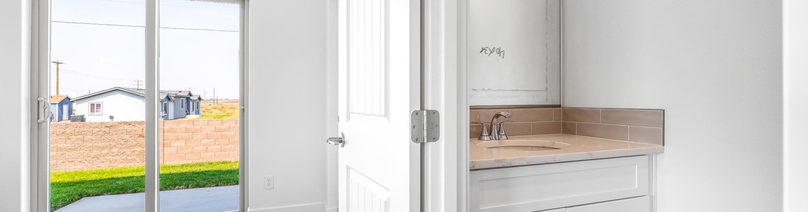 Grapevine Ct, West Richland, Washington 99353, 3 Bedrooms Bedrooms, 0 ,3 BathroomsBathrooms,Condos/townhomes,For Sale,Grapevine Ct,0,289446