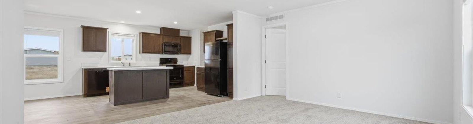 Edison Ave, Sunnyside, Washington 98944, 4 Bedrooms Bedrooms, 0 ,2 BathroomsBathrooms,For Sale,Edison Ave,0,289445