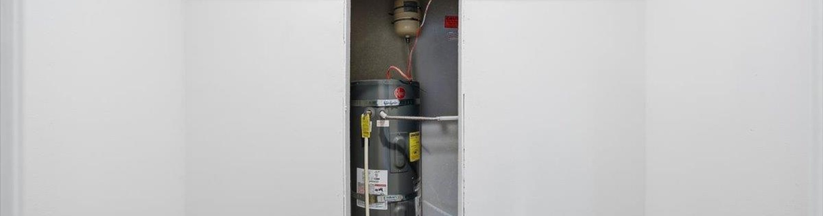 Edison Ave, Sunnyside, Washington 98944, 3 Bedrooms Bedrooms, 0 ,2 BathroomsBathrooms,For Sale,Edison Ave,0,289443