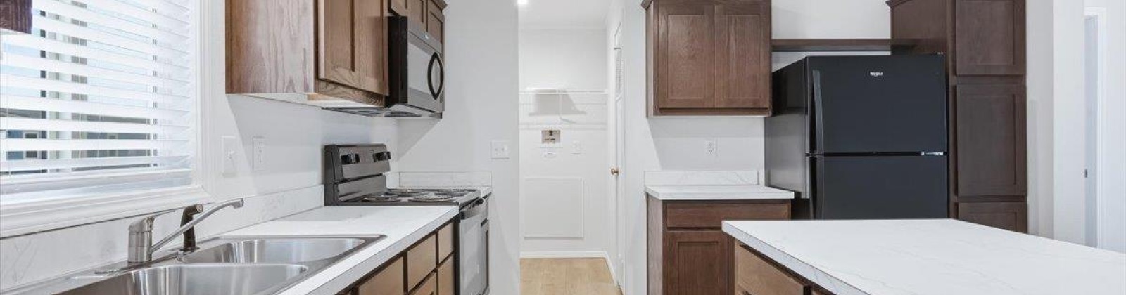 Edison Ave, Sunnyside, Washington 98944, 4 Bedrooms Bedrooms, 0 ,2 BathroomsBathrooms,For Sale,Edison Ave,0,289441