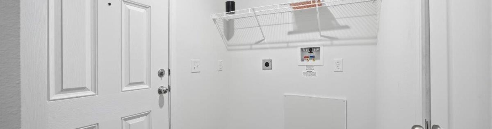 Edison Ave, Sunnyside, Washington 98944, 4 Bedrooms Bedrooms, 0 ,2 BathroomsBathrooms,For Sale,Edison Ave,0,289441