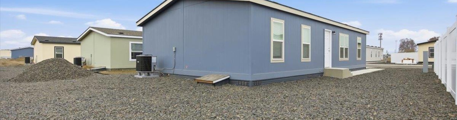 Edison Ave, Sunnyside, Washington 98944, 4 Bedrooms Bedrooms, 0 ,2 BathroomsBathrooms,For Sale,Edison Ave,0,289441