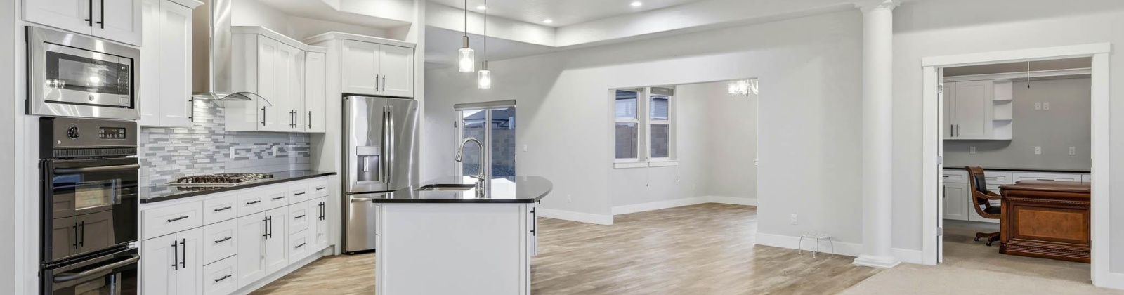 Eagle Crest Dr., Pasco, Washington 99301, 3 Bedrooms Bedrooms, 0 ,4 BathroomsBathrooms,Houses,For Sale,Eagle Crest Dr.,0,289468