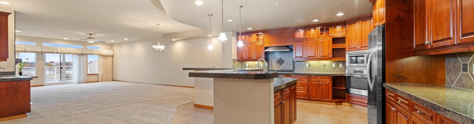 Columbia Point Drive, Richland, Washington 99352, 3 Bedrooms Bedrooms, 0 ,3 BathroomsBathrooms,Condos/townhomes,For Sale,Columbia Point Drive,0,289453