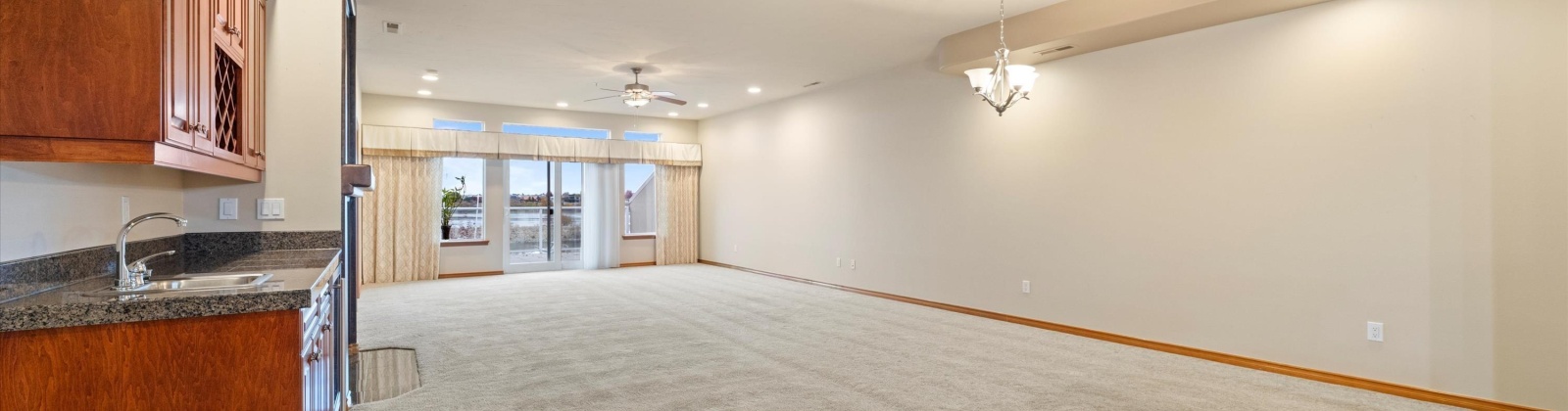 Columbia Point Drive, Richland, Washington 99352, 3 Bedrooms Bedrooms, 0 ,3 BathroomsBathrooms,Condos/townhomes,For Sale,Columbia Point Drive,0,289453