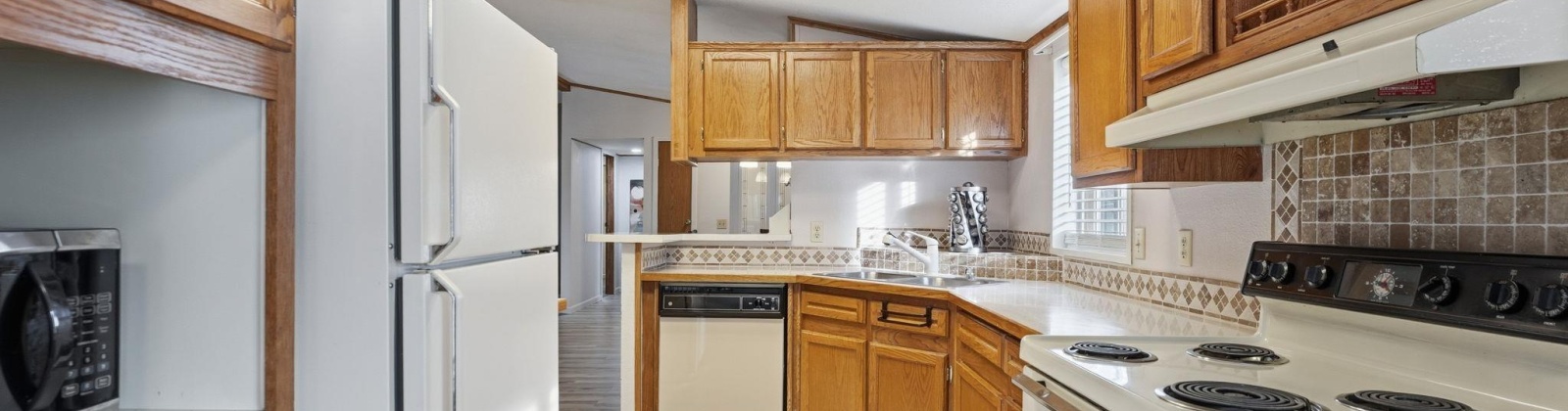 19th Ave unit 820, Kennewick, Washington 99338, 3 Bedrooms Bedrooms, 0 ,2 BathroomsBathrooms,Manufactured Homes,For Sale,19th Ave unit 820,0,289471