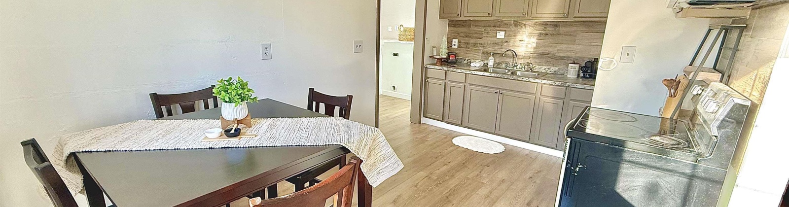 17th Ave, Pasco, Washington 99301, 4 Bedrooms Bedrooms, 0 ,1 BathroomBathrooms,Houses,For Sale,17th Ave,0,285905