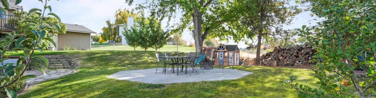 Tieton Ct, Richland, Washington 99352, 5 Bedrooms Bedrooms, 0 ,3 BathroomsBathrooms,Houses,For Sale,Tieton Ct,0,289478