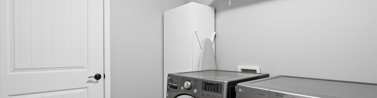 Edison Street, Connell, Washington 99326, 5 Bedrooms Bedrooms, 0 ,3 BathroomsBathrooms,Houses,For Sale,Edison Street,0,289480