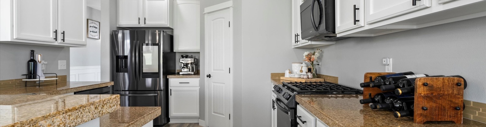 Edison Street, Connell, Washington 99326, 5 Bedrooms Bedrooms, 0 ,3 BathroomsBathrooms,Houses,For Sale,Edison Street,0,289480