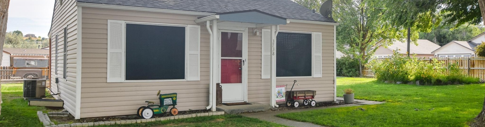 Grant Lp, West Richland, Washington 99354, 2 Bedrooms Bedrooms, 0 ,1 BathroomBathrooms,Houses,For Sale,Grant Lp,0,286375