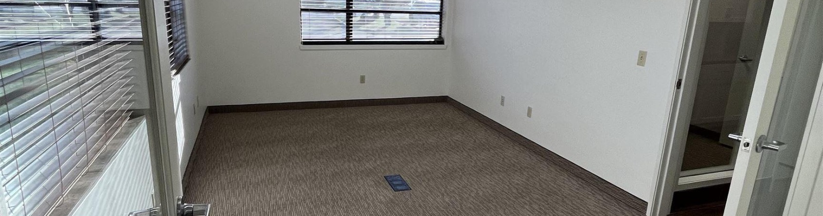 24th Suite 150, Kennewick, Washington, 0 , 0 ,75 BathroomsBathrooms,Commercial,For Sale,24th Suite 150,0,289496