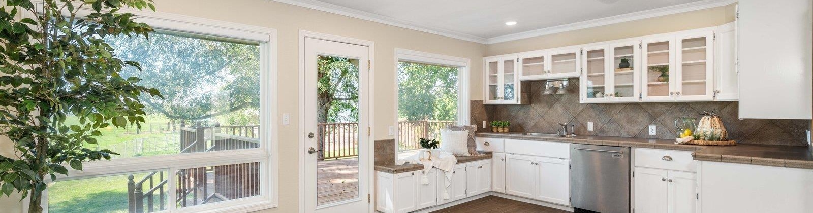 Columbia River Road, Pasco, Washington 99301, 4 Bedrooms Bedrooms, 0 ,3 BathroomsBathrooms,Houses,For Sale,Columbia River Road,0,287873