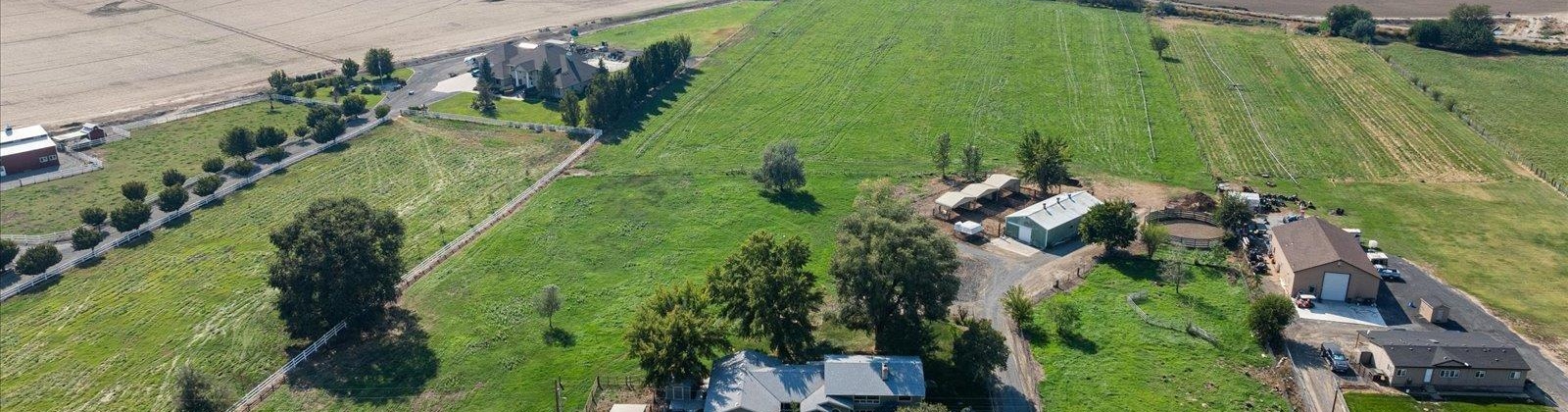 Columbia River Road, Pasco, Washington 99301, 4 Bedrooms Bedrooms, 0 ,3 BathroomsBathrooms,Houses,For Sale,Columbia River Road,0,287873