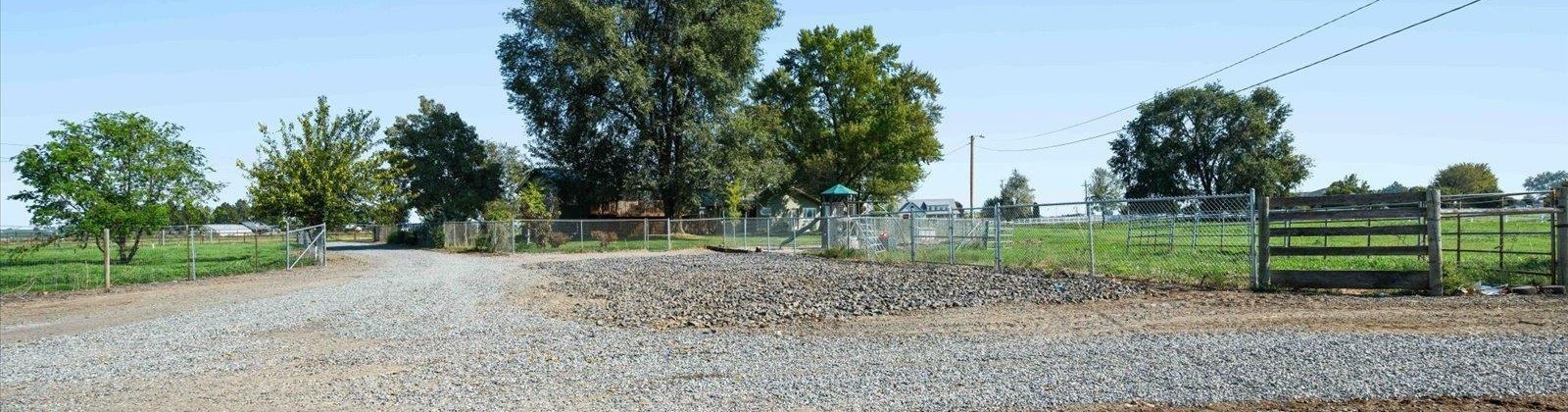 Columbia River Road, Pasco, Washington 99301, 4 Bedrooms Bedrooms, 0 ,3 BathroomsBathrooms,Houses,For Sale,Columbia River Road,0,287873