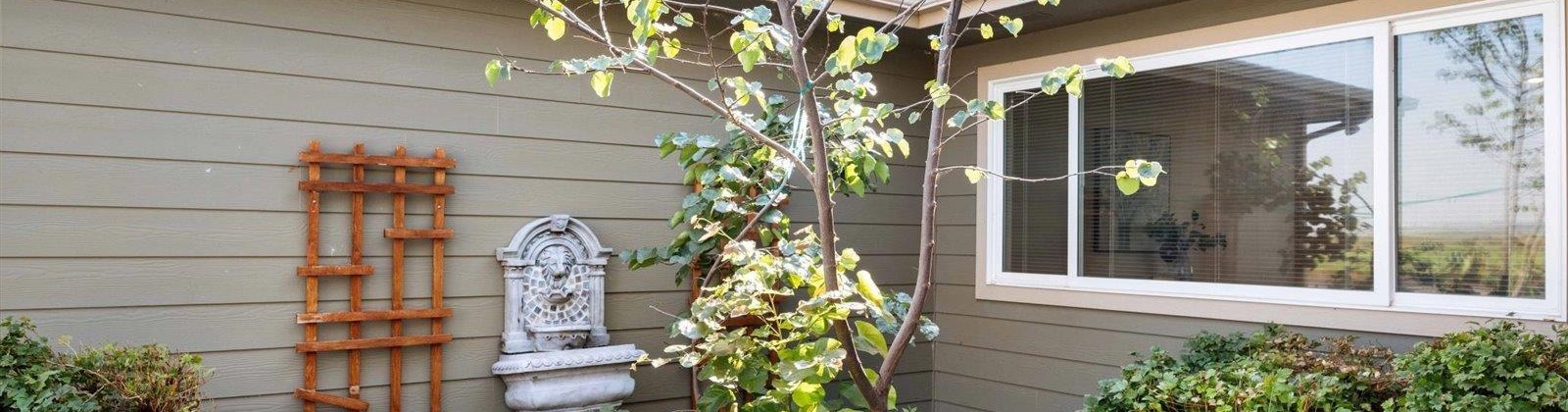 Columbia River Road, Pasco, Washington 99301, 4 Bedrooms Bedrooms, 0 ,3 BathroomsBathrooms,Houses,For Sale,Columbia River Road,0,287873