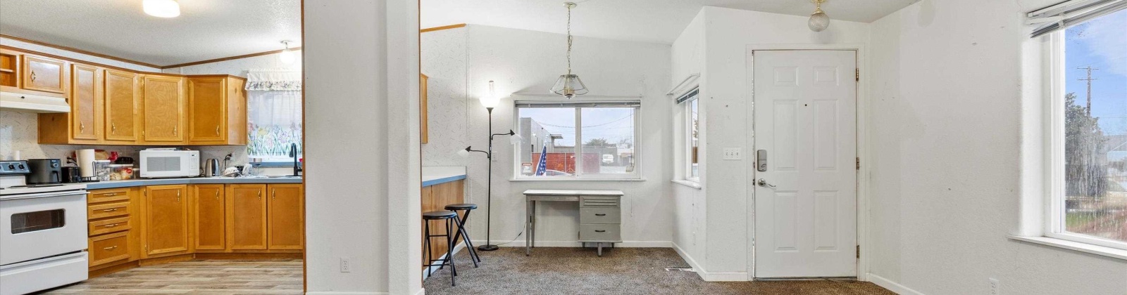 2nd Ave, Kennewick, Washington 99336, 2 Bedrooms Bedrooms, 0 ,2 BathroomsBathrooms,Manufactured Homes,For Sale,2nd Ave,0,289499