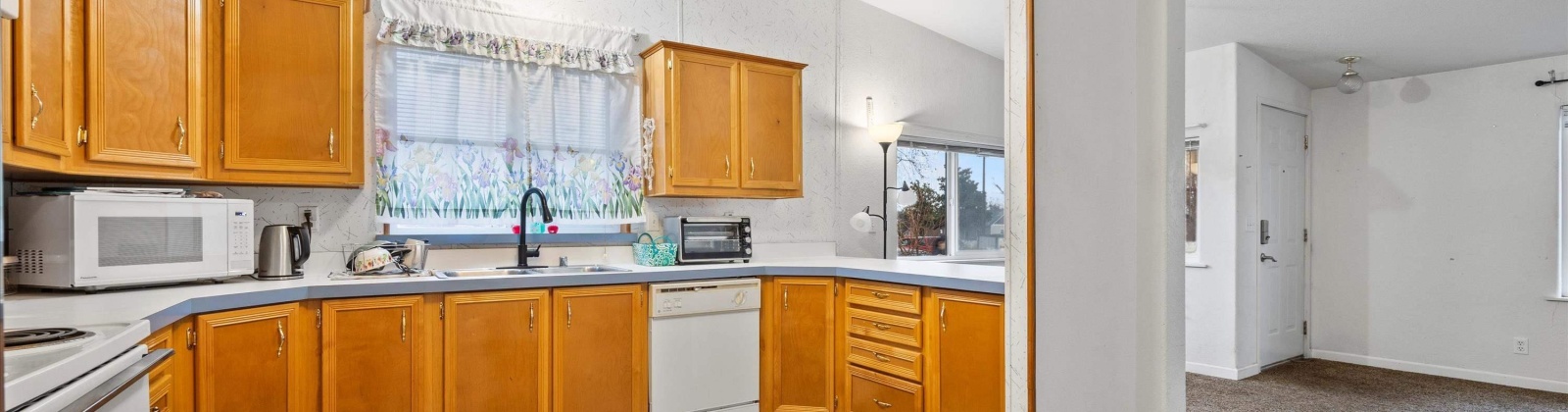 2nd Ave, Kennewick, Washington 99336, 2 Bedrooms Bedrooms, 0 ,2 BathroomsBathrooms,Manufactured Homes,For Sale,2nd Ave,0,289499