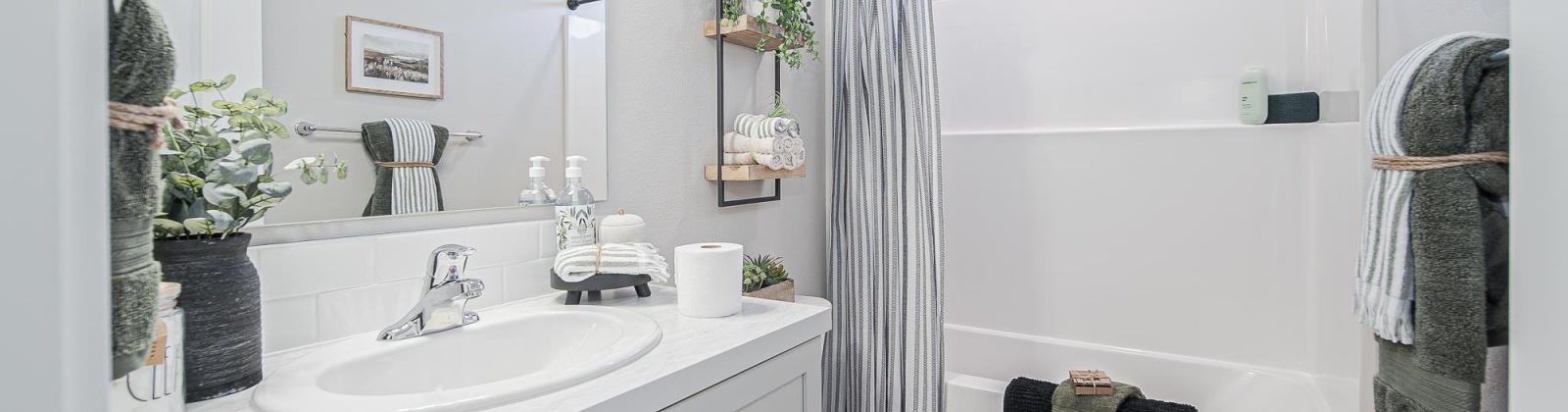 24th Ave, Kennewick, Washington 99338, 3 Bedrooms Bedrooms, 0 ,2 BathroomsBathrooms,Houses,For Sale,24th Ave,0,289497