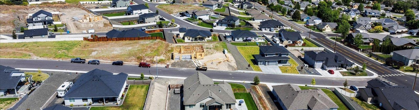 Orchard St, West Richland, Washington 99353, 3 Bedrooms Bedrooms, 0 ,3 BathroomsBathrooms,Houses,For Sale,Orchard St,0,286430