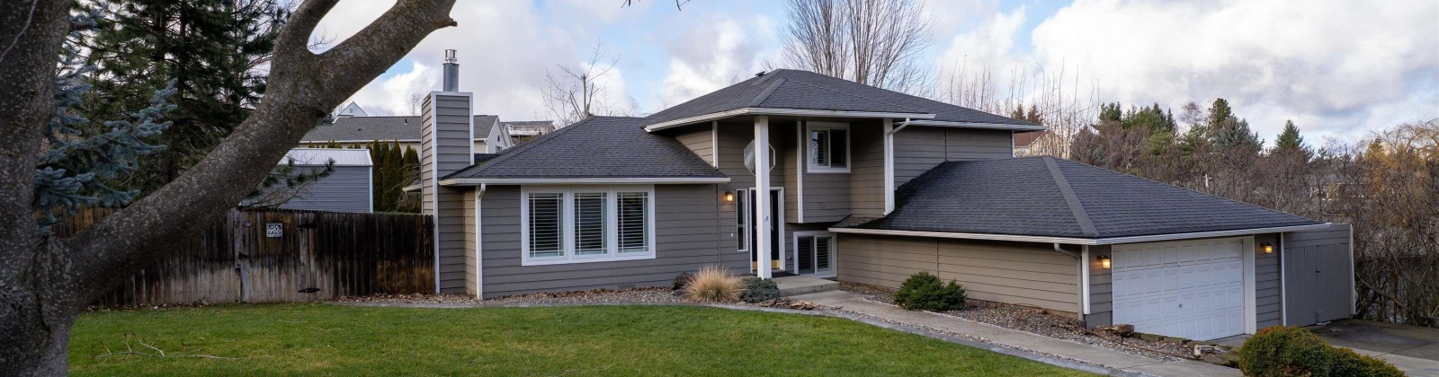 Wadleigh, Pullman, Washington 99163, 3 Bedrooms Bedrooms, 0 ,3 BathroomsBathrooms,Houses,For Sale,Wadleigh,0,289505