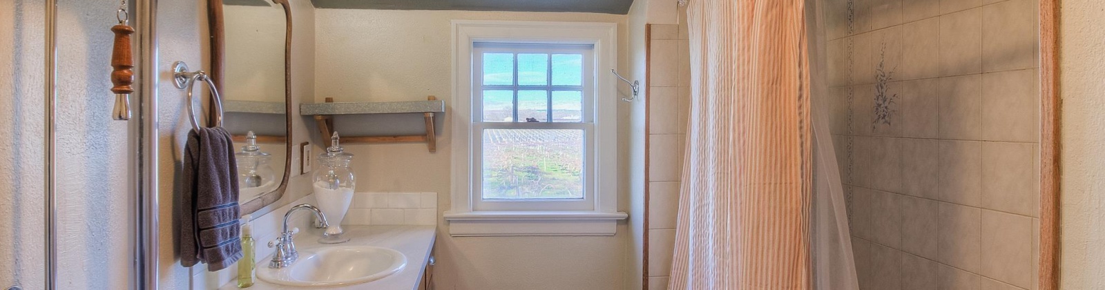 Olmstead Rd, Grandview, Washington 98930, 3 Bedrooms Bedrooms, 0 ,2 BathroomsBathrooms,Houses,For Sale,Olmstead Rd,0,289504