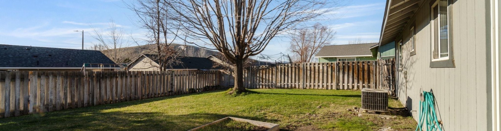 Forsythia St, West Richland, Washington 99353, 3 Bedrooms Bedrooms, 0 ,2 BathroomsBathrooms,Houses,For Sale,Forsythia St,0,289512