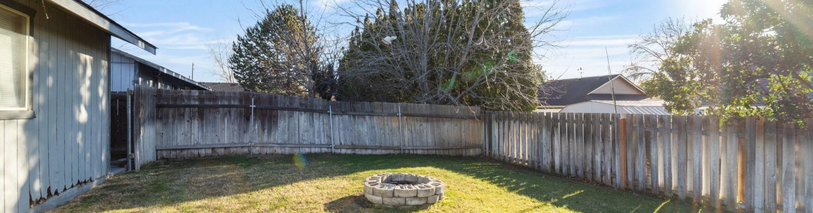 Forsythia St, West Richland, Washington 99353, 3 Bedrooms Bedrooms, 0 ,2 BathroomsBathrooms,Houses,For Sale,Forsythia St,0,289512