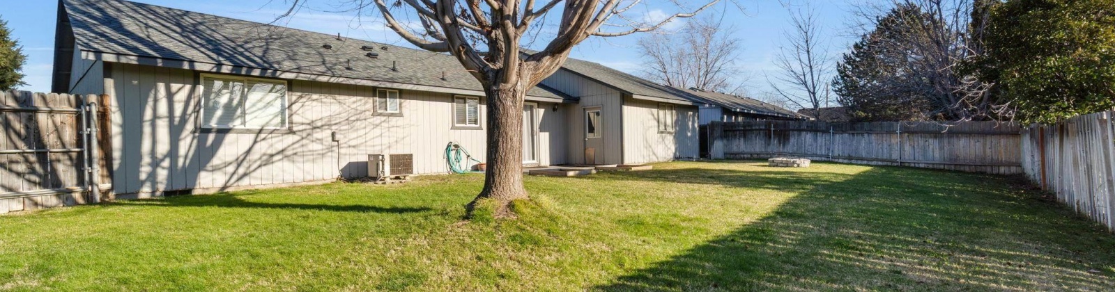 Forsythia St, West Richland, Washington 99353, 3 Bedrooms Bedrooms, 0 ,2 BathroomsBathrooms,Houses,For Sale,Forsythia St,0,289512